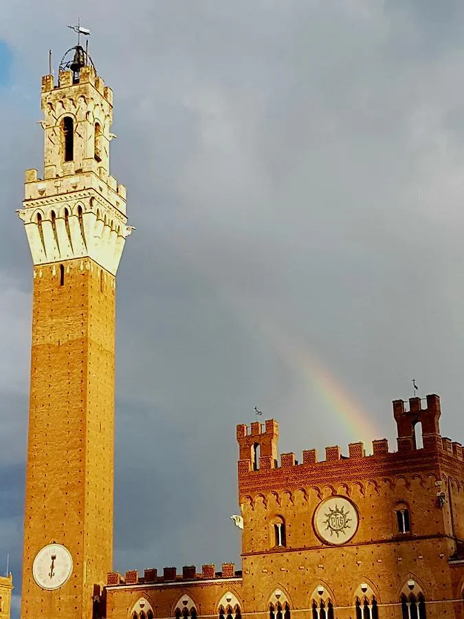 Albergo Tre Donzelle Sienne Italie
